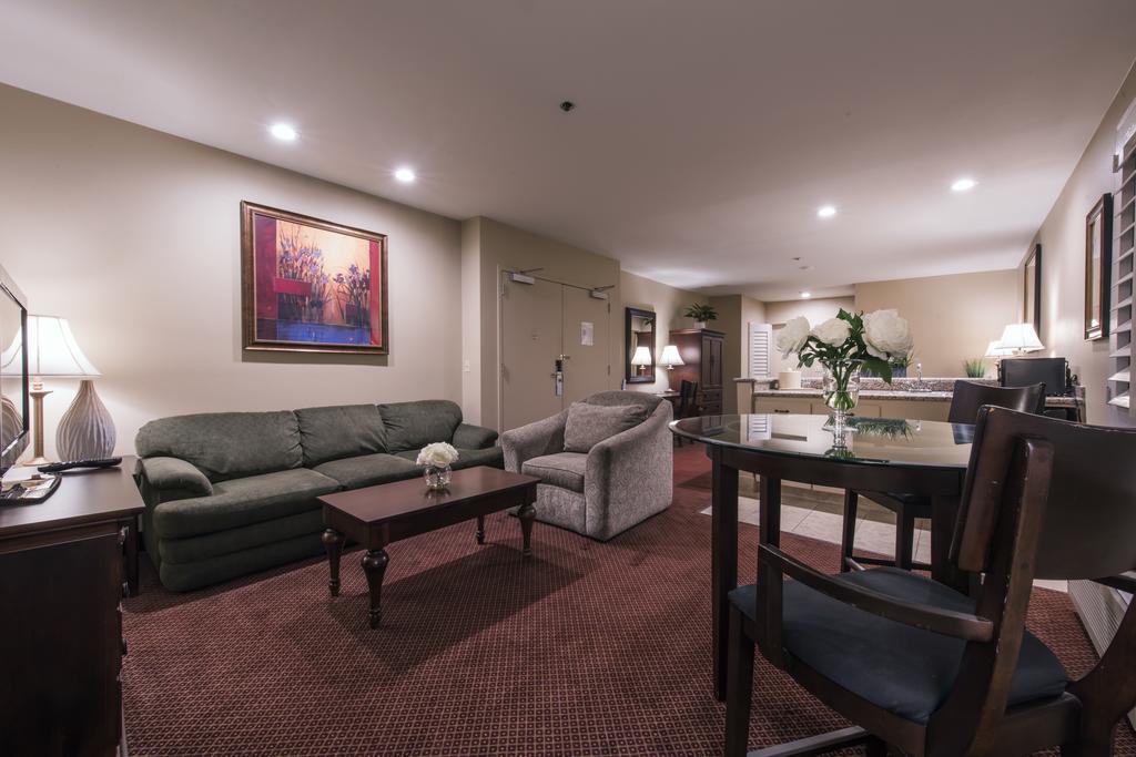 Grand Vista Hotel Simi Valley Zimmer foto